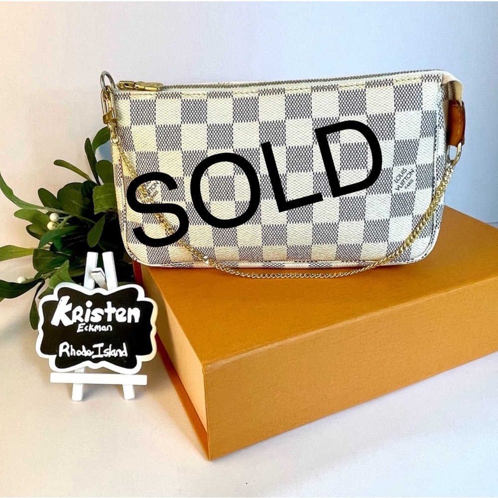 Louis Vuitton Azur Pochette Accessoires